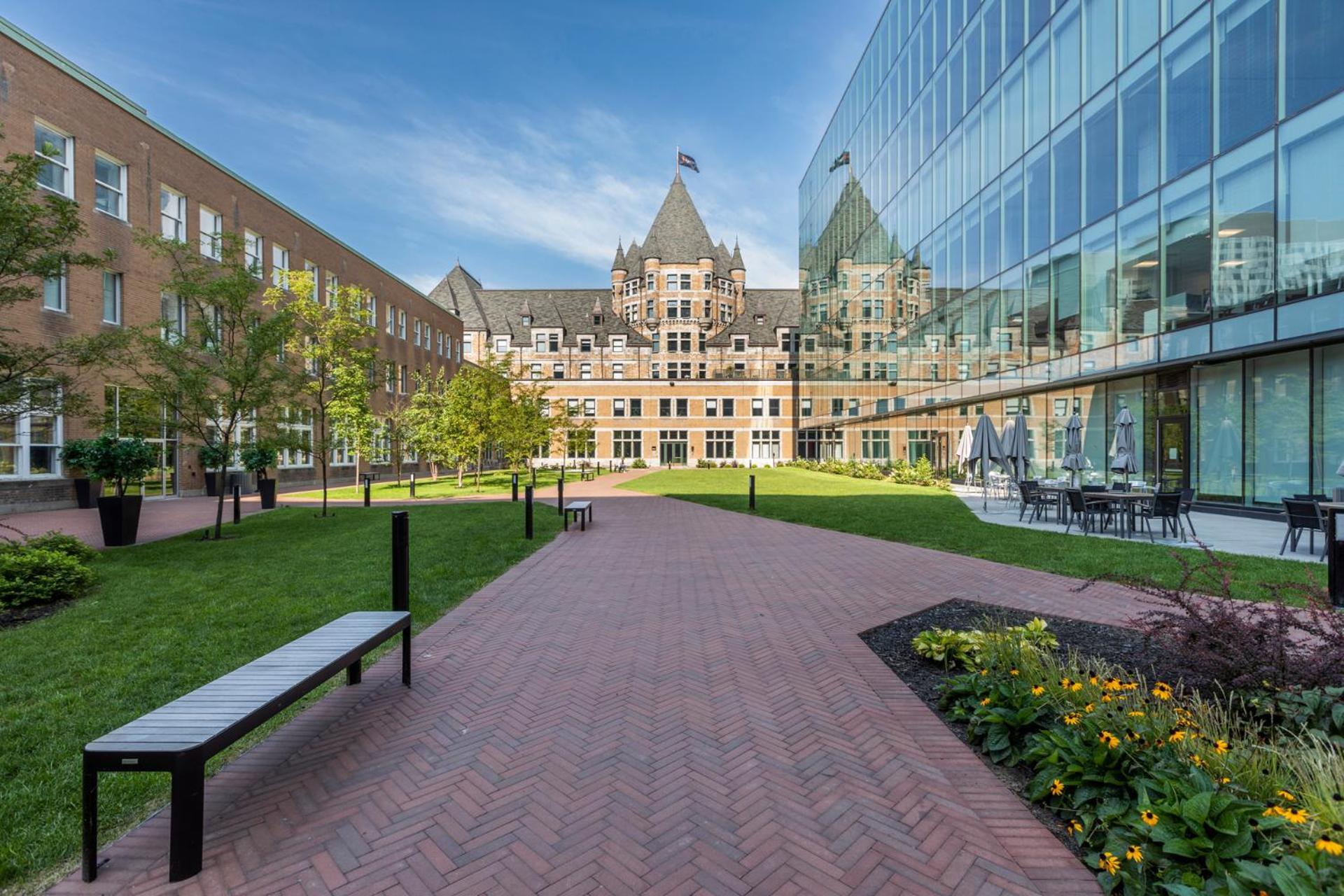 Hyatt Centric Montreal 호텔 외부 사진